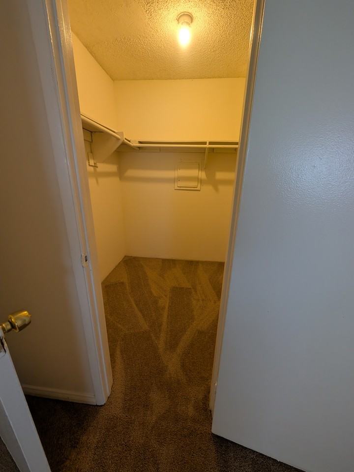 1054 S Magnolia Ave #8 - Photo 7 of 50
