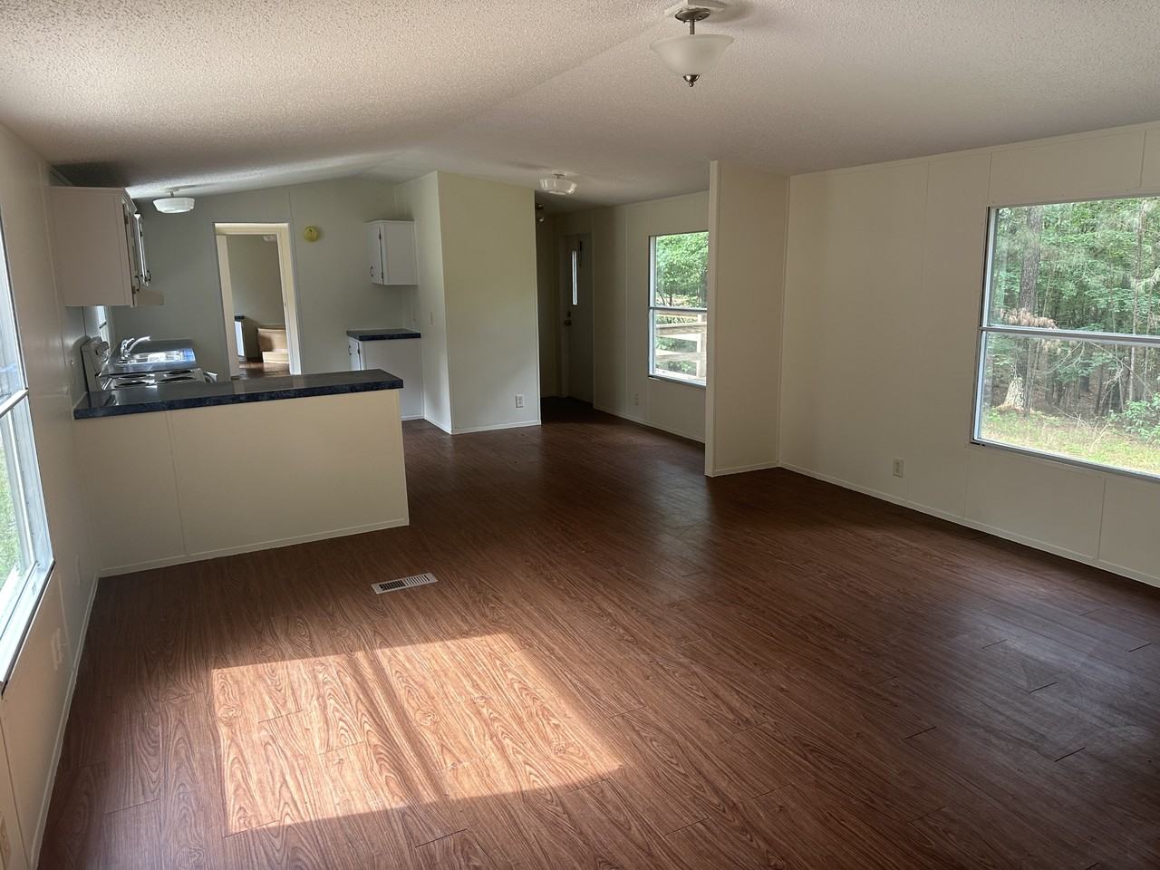 153 Baywood Trl - Photo 2 of 17