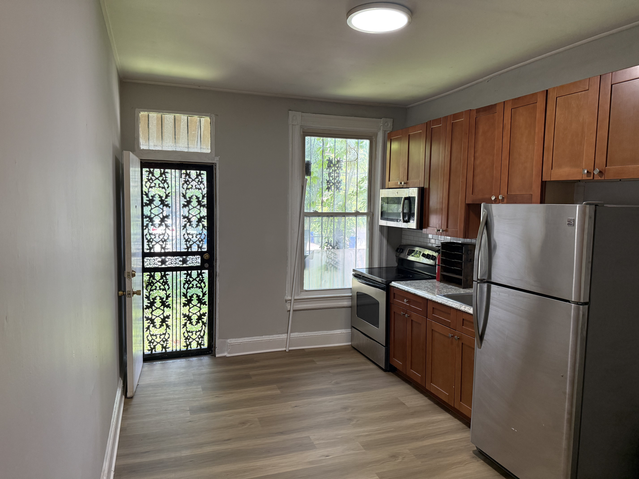 2503 N Calvert St #1 - Photo 4 of 9