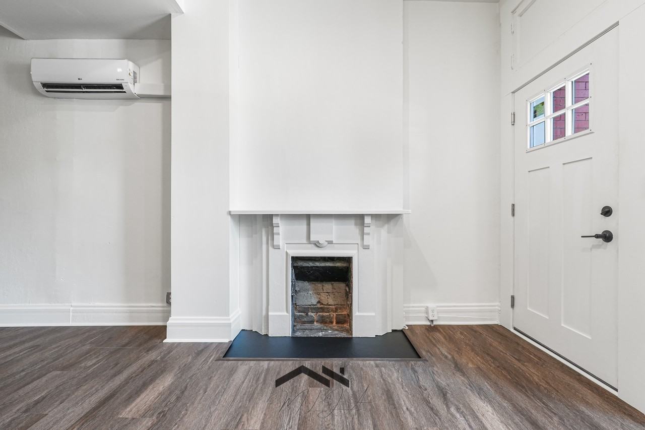 427 Whiteman St #1 - Photo 6 of 20