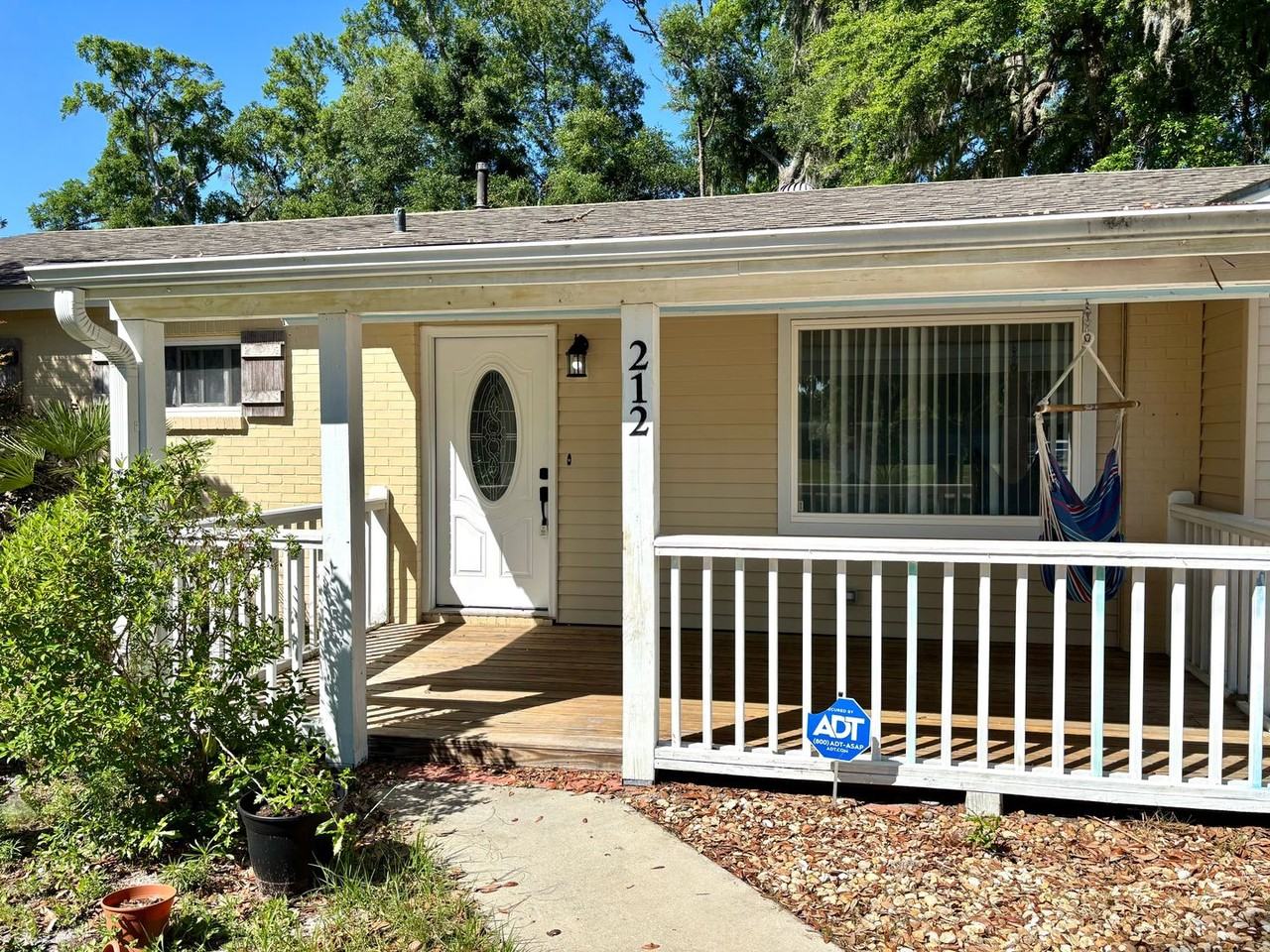 212 Gunter St - Photo 3 of 26