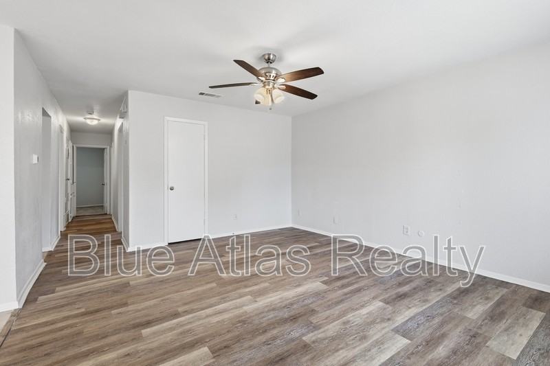 5055 Virgil St - Photo 7 of 24