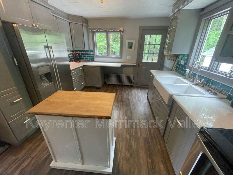 13 N Main St - Photo 4 of 35