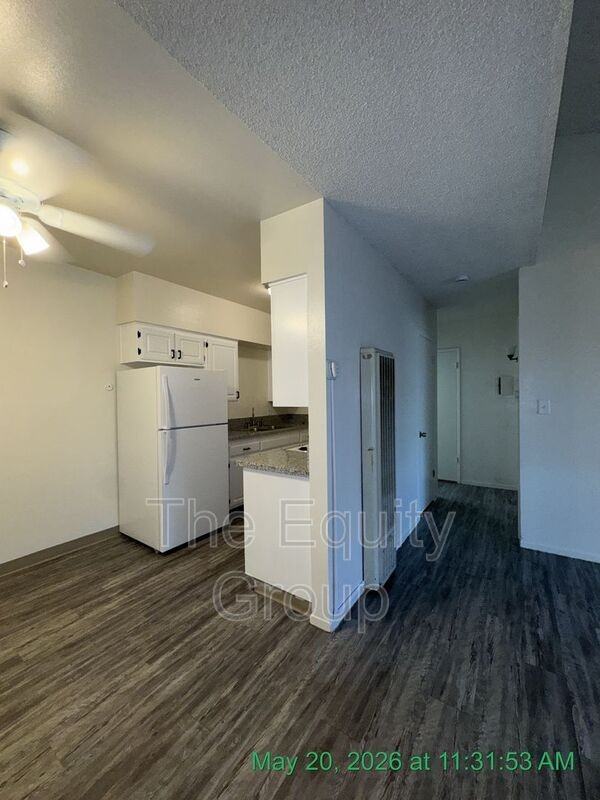 1432 W Elowin Ave - Photo 2 of 13