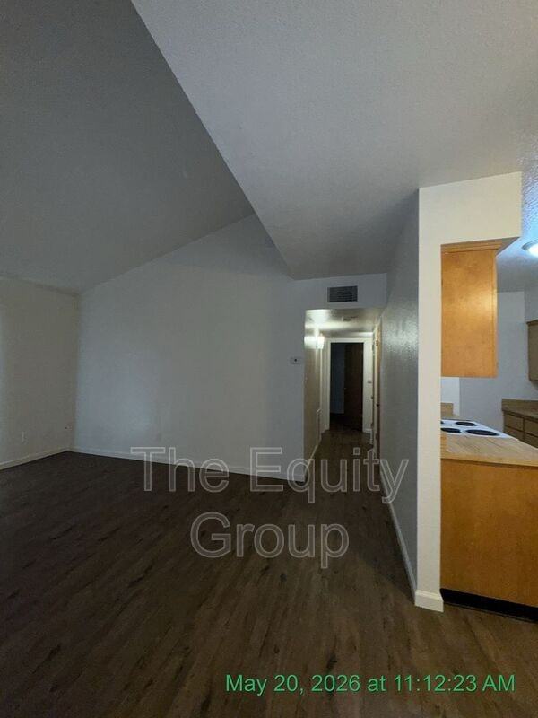 1326 W Elowin Ave - Photo 4 of 19