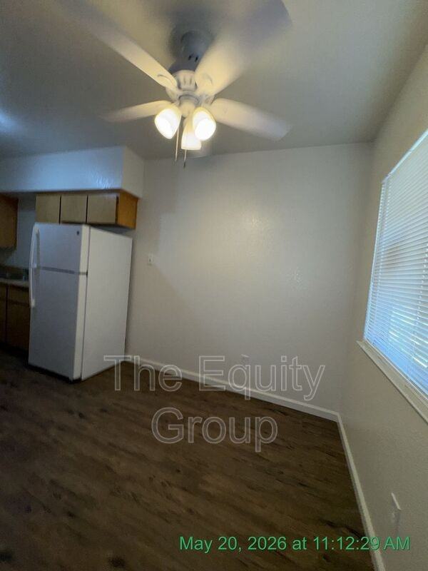 1326 W Elowin Ave - Photo 5 of 19