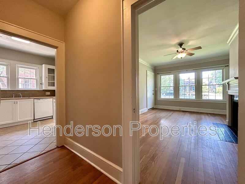 1326 Saint Julien St - Photo 3 of 18
