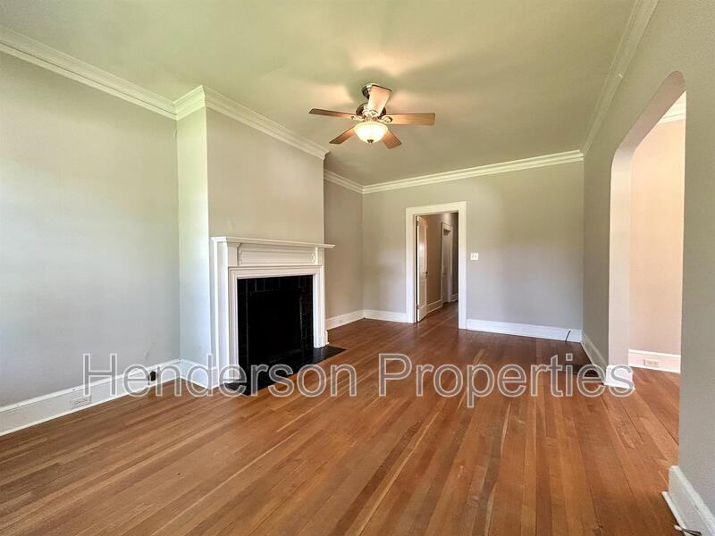 1326 Saint Julien St - Photo 7 of 18