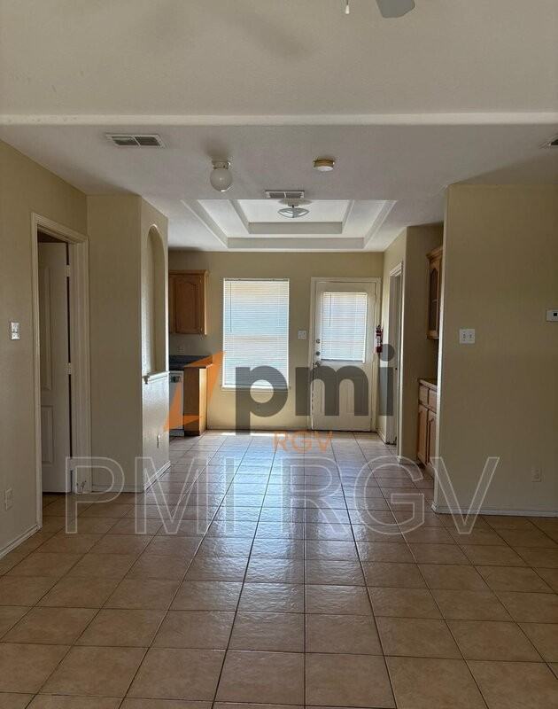 1901 W Western Dr #2 - Photo 2 of 22