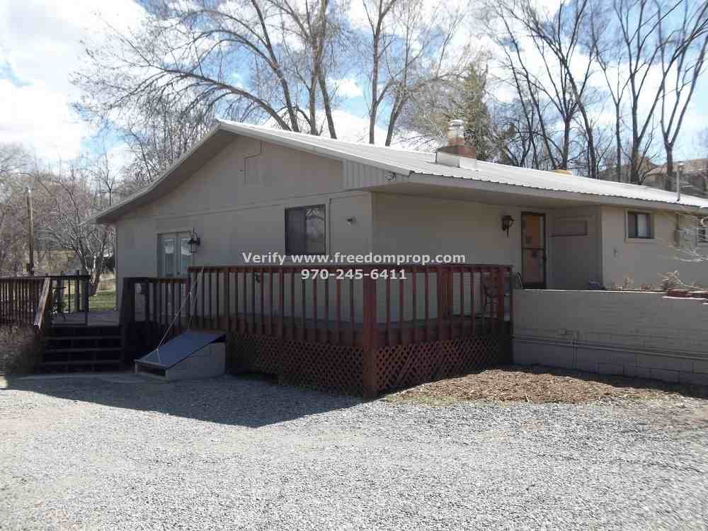 2124 Broadway - Photo 2 of 11