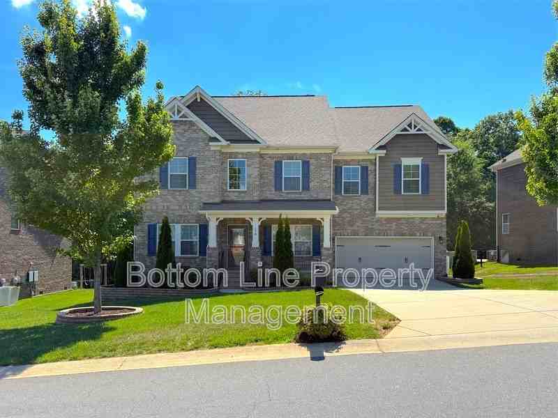 178 Alexandria Dr - Photo 2 of 39