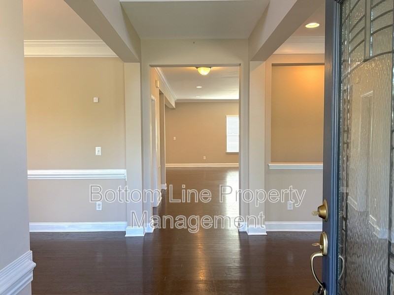 178 Alexandria Dr - Photo 4 of 39