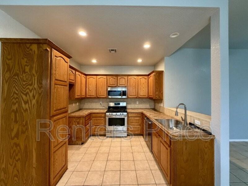 12169 N 107th East Pl - Photo 2 of 20