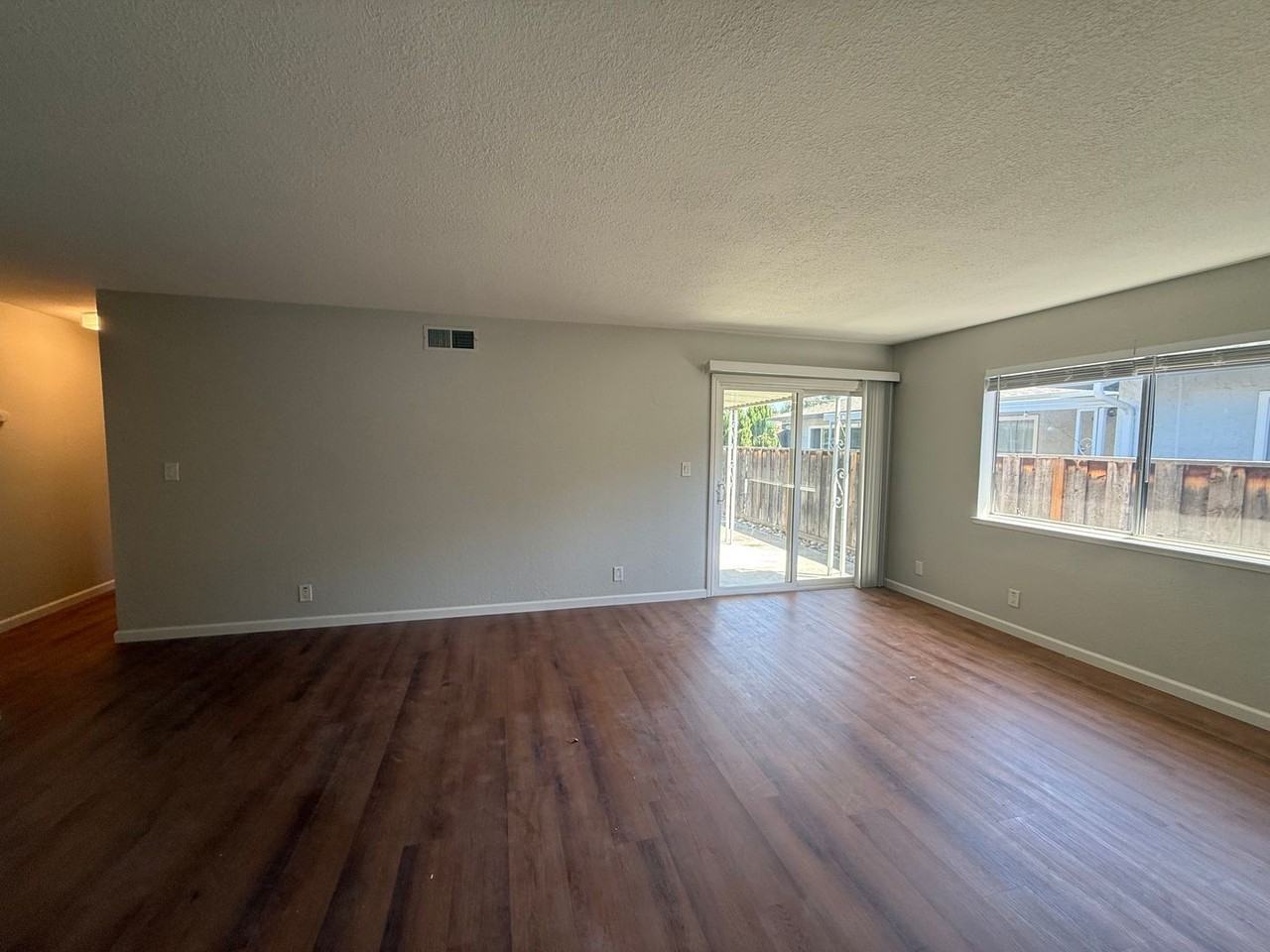 1891 Camden Ave - Photo 5 of 11