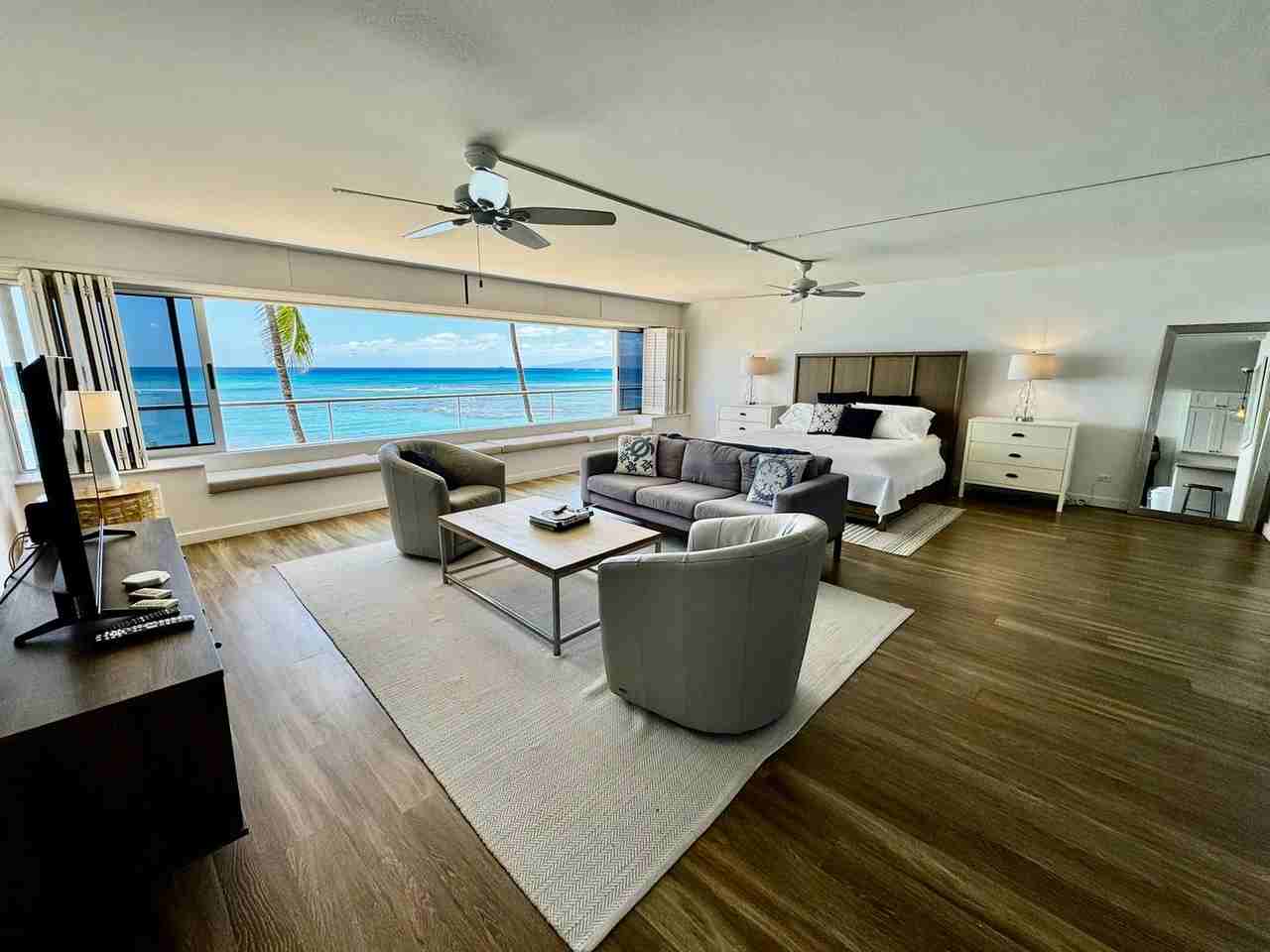 2895 Kalakaua Ave #302