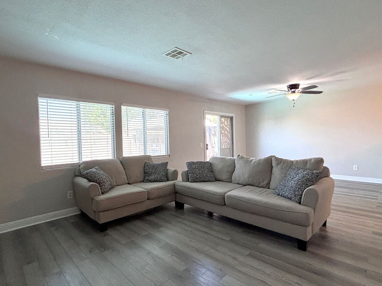 5339 Lattice Ct - Photo 2 of 32