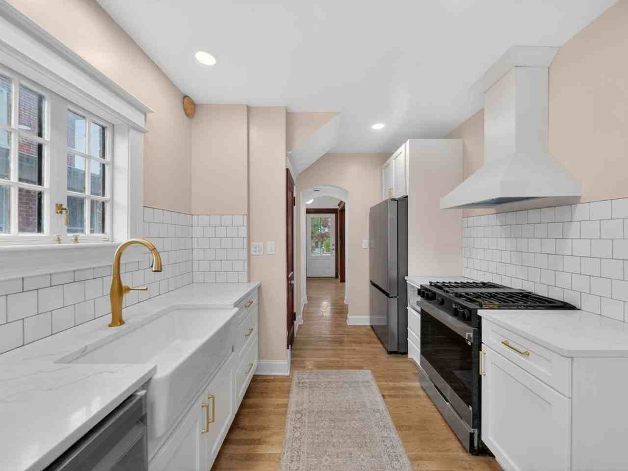 4024 20th St Ne - Photo 6 of 18