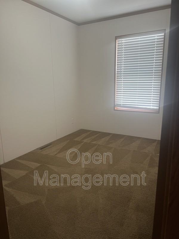 3512 39th Ave S - Photo 7 of 13
