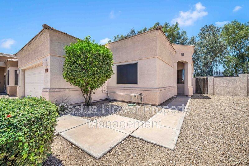20276 N 64th Ave - Photo 2 of 44