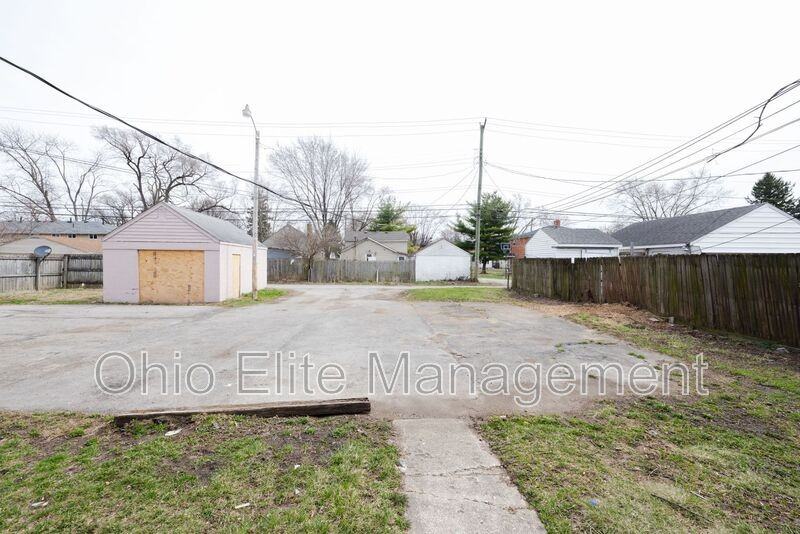 3088 Grasmere Ave - Photo 3 of 18