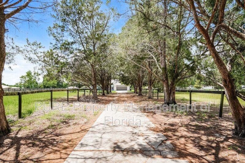 14232 Sw 8th Ave - Photo 3 of 50