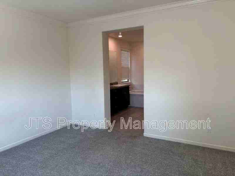 3686 Rockdale Dr - Photo 7 of 11