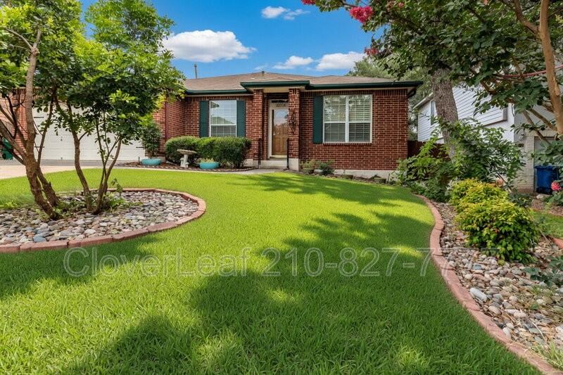22714 Sabine Smt - Photo 2 of 45