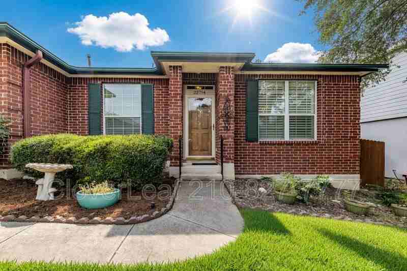 22714 Sabine Smt - Photo 5 of 45