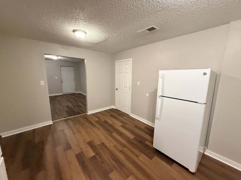 540 Harahan Rd - Photo 6 of 27
