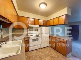 1135 Se 27th Ave - Photo 1 of 1