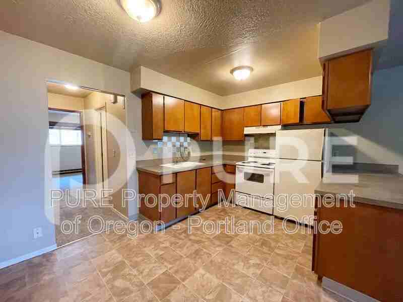 1135 Se 27th Ave - Photo 5 of 18