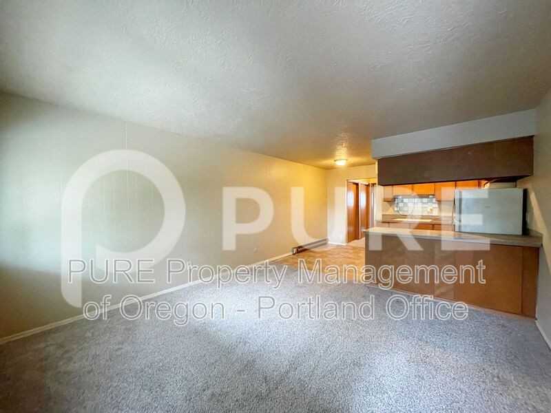 1135 Se 27th Ave - Photo 6 of 18