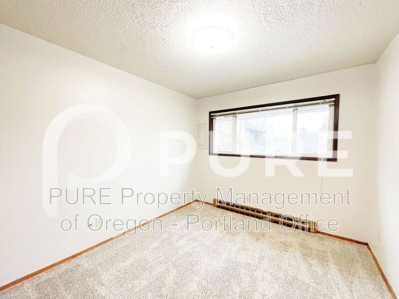 1123 Se 27th Ave - Photo 7 of 12
