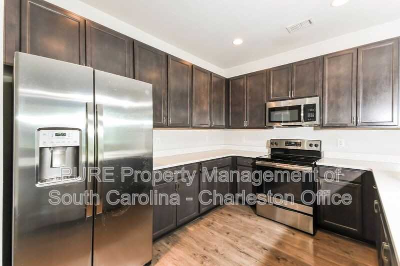 7833 Montview Rd - Photo 3 of 21