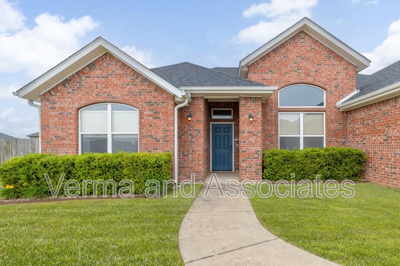 4307 Sw Fieldstone Blvd - Photo 3 of 34