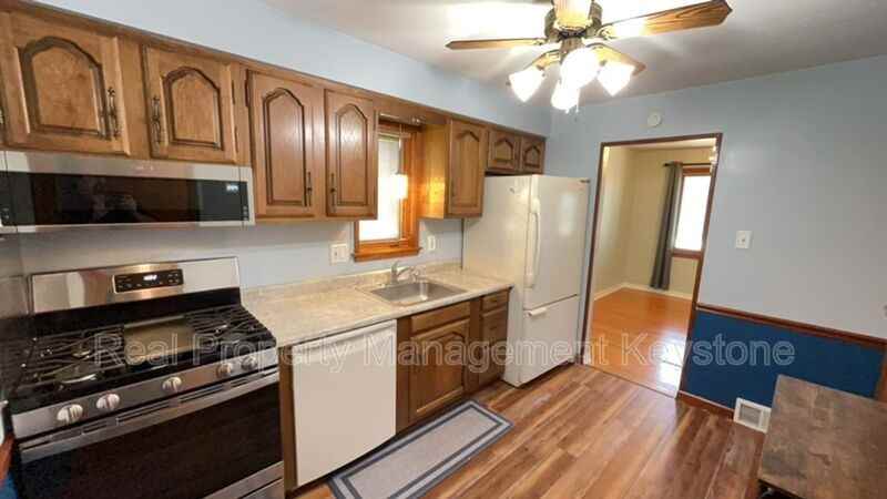 532 Charlotte Dr - Photo 7 of 25