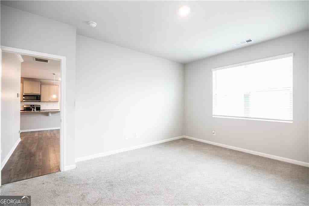 4377 Montberry Ln - Photo 6 of 7