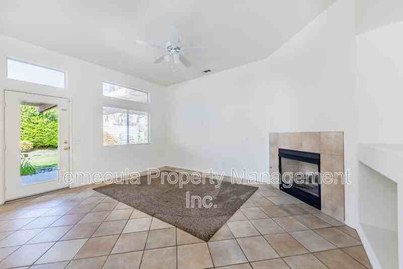26440 Saint Ives Ct - Photo 4 of 25