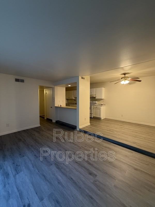 702 Farmhurst Dr #N - Photo 3 of 19