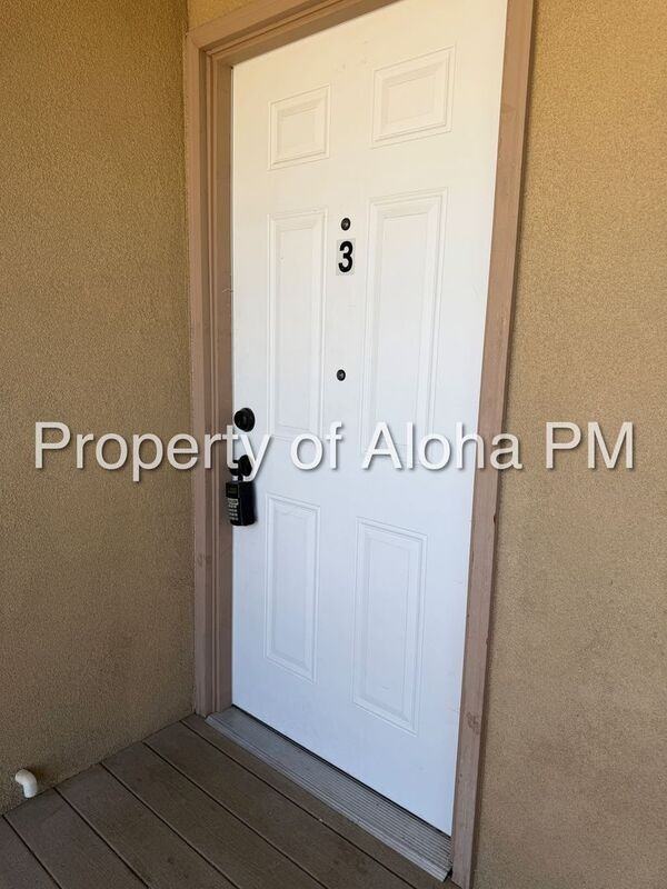 1033 W Pine Ave #3 - Photo 2 of 16