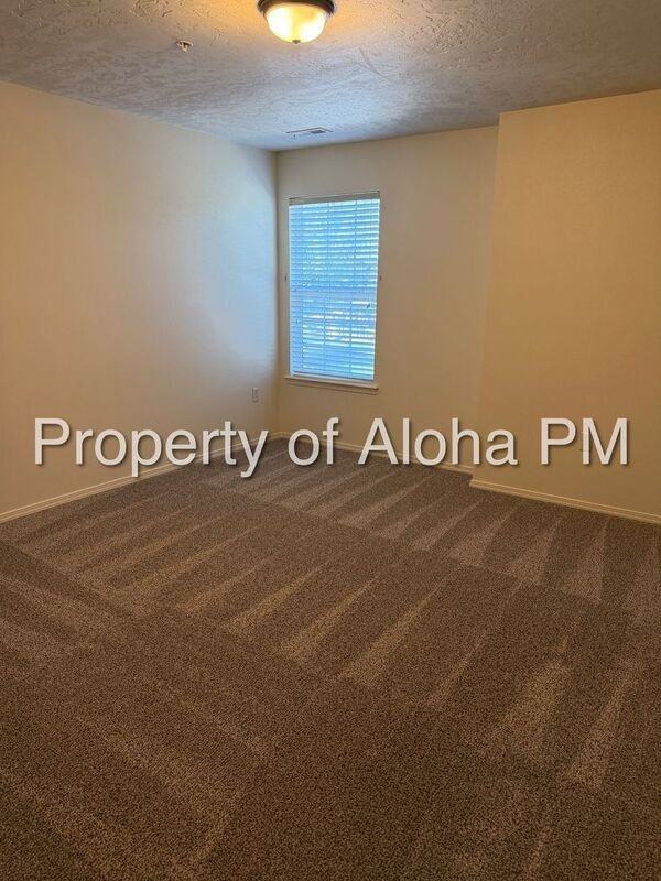 1033 W Pine Ave #3 - Photo 7 of 16