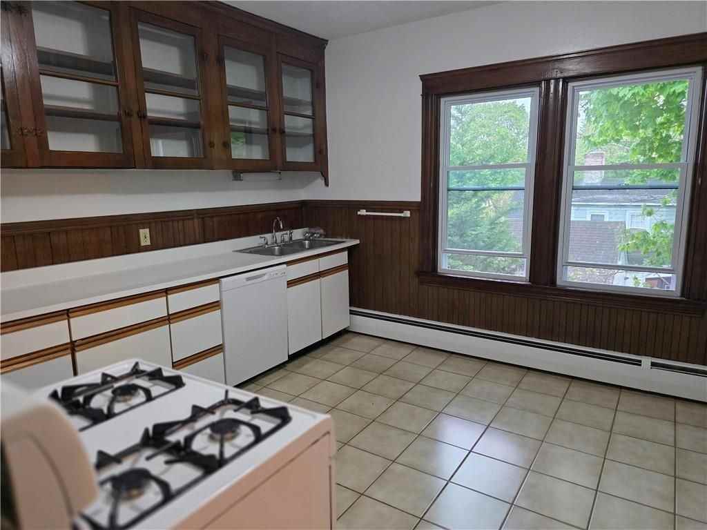 133 Clifford St ##2 - Photo 2 of 19