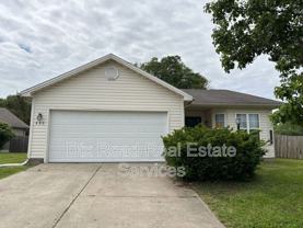 490 Peyton Dr - Photo 1 of 1