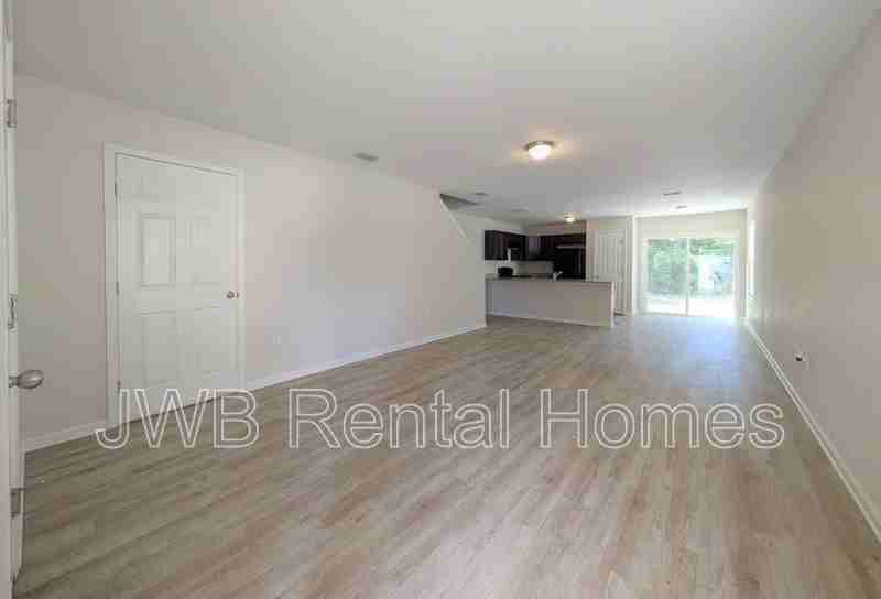 7800 Playschool Ln - Photo 4 of 19