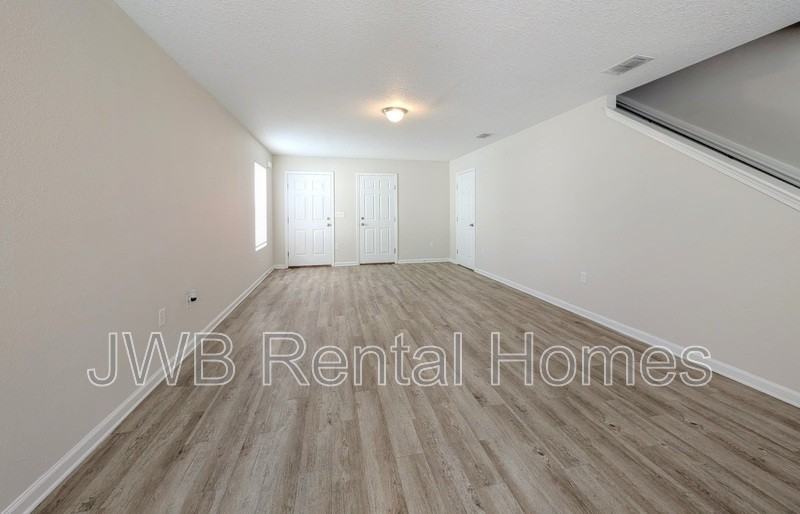 7800 Playschool Ln - Photo 5 of 19