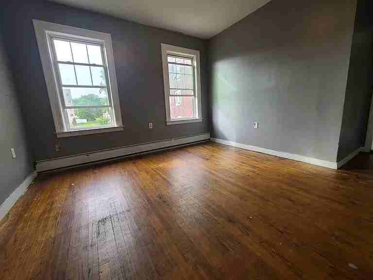 256 Mather St - Photo 6 of 6