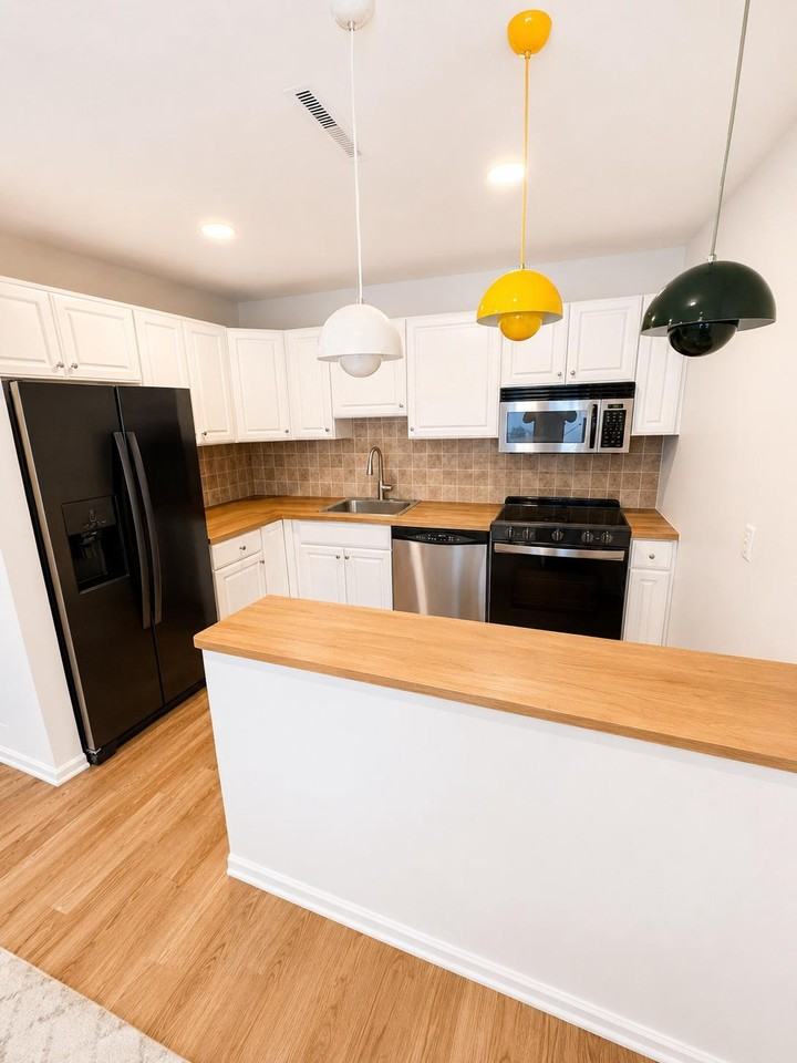 11579 Maple Ridge Rd - Photo 7 of 13