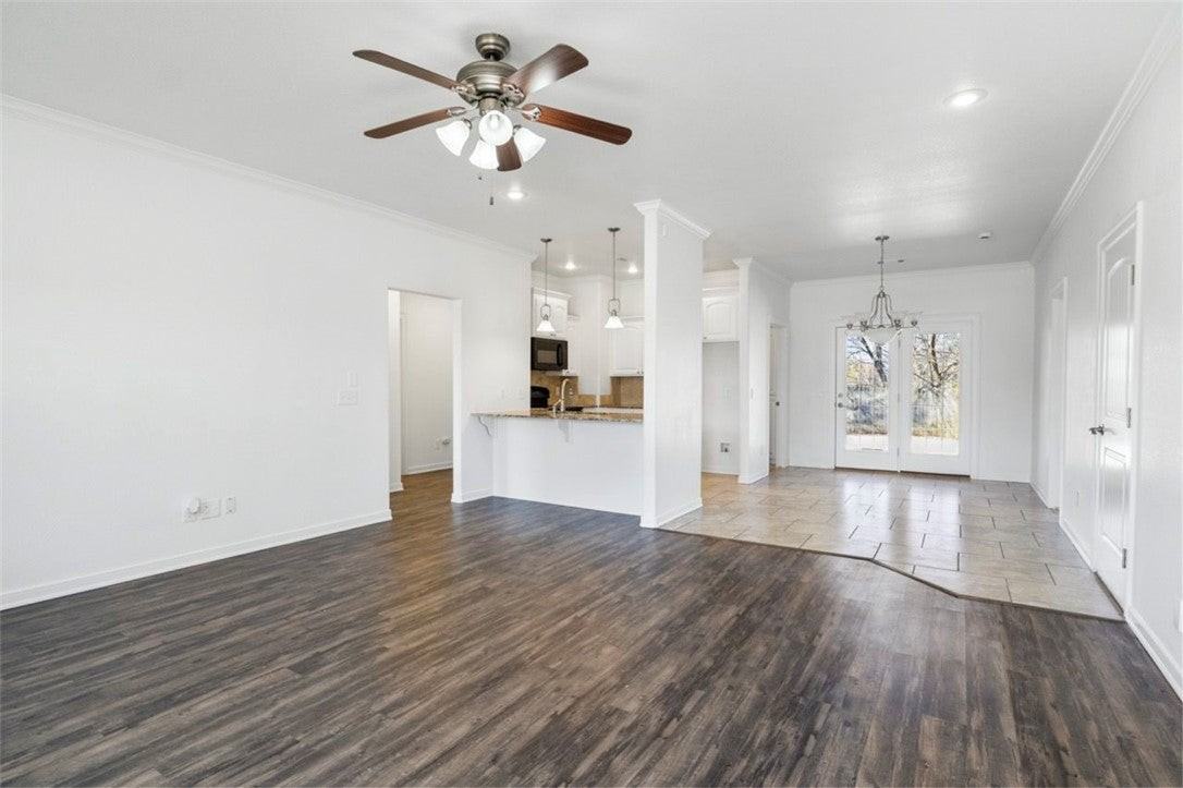 12459 Bethel Oaks Dr - Photo 2 of 13