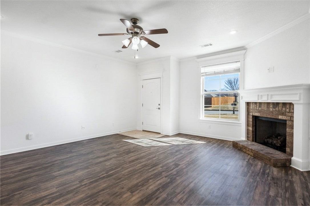 12459 Bethel Oaks Dr - Photo 3 of 13