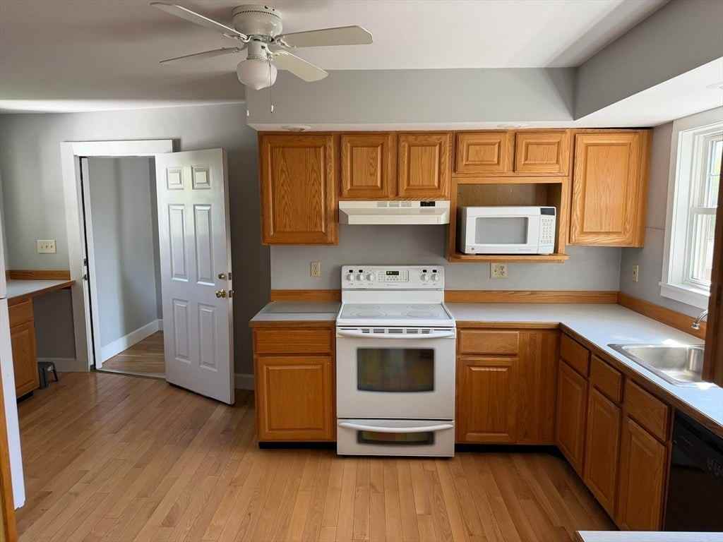 56 S Main St - Photo 5 of 22